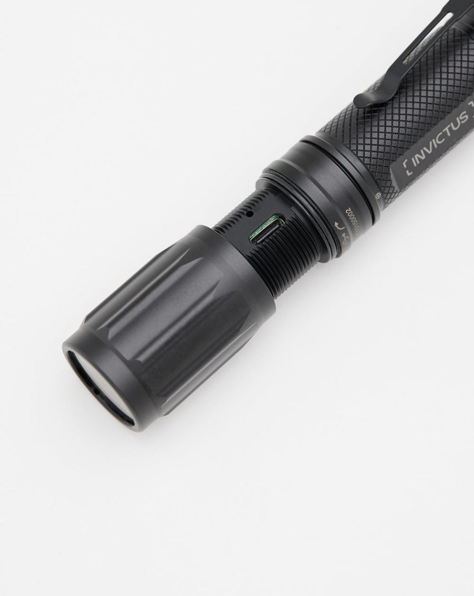 Lanterna Tática Front 1400 Lumens